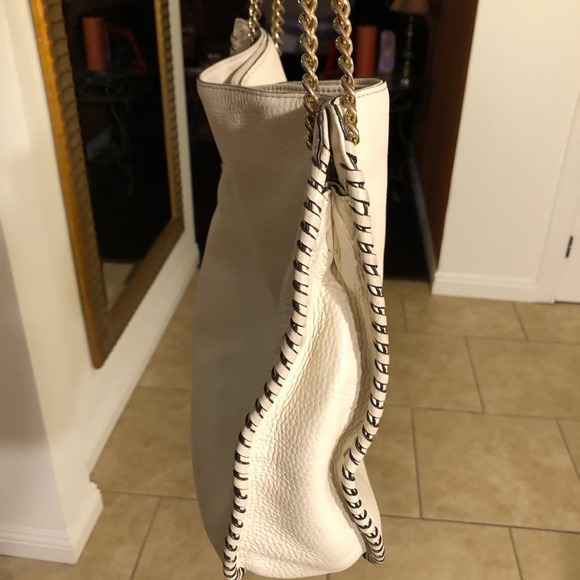 Woman’s Michael Kors Whipped Chelsea Cream handbag - Picture 4 of 16